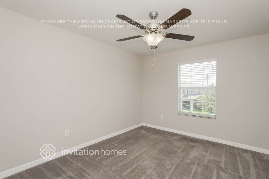 Building Photo - 10619 Lake Montauk Dr
