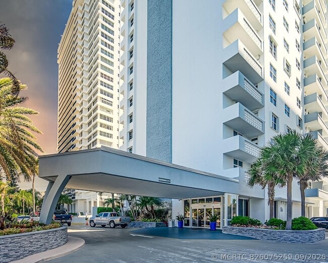 Building Photo - 4250 Galt Ocean Dr