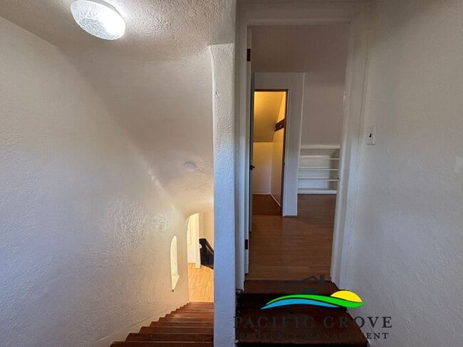 Building Photo - Delightful 3-Bedroom, 2 bath home in Pacific Grove