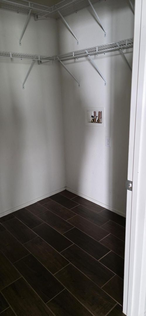 Building Photo - Beautiful Solar Home in Jurupa Valley Available Now!