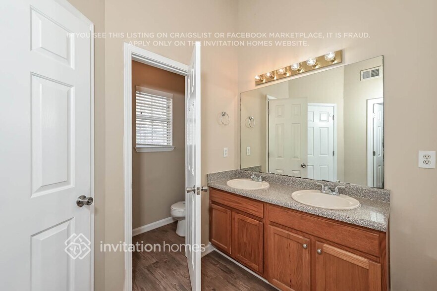 Building Photo - 624 Granite Trce