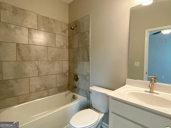 Building Photo - 4315 Magpie Dr