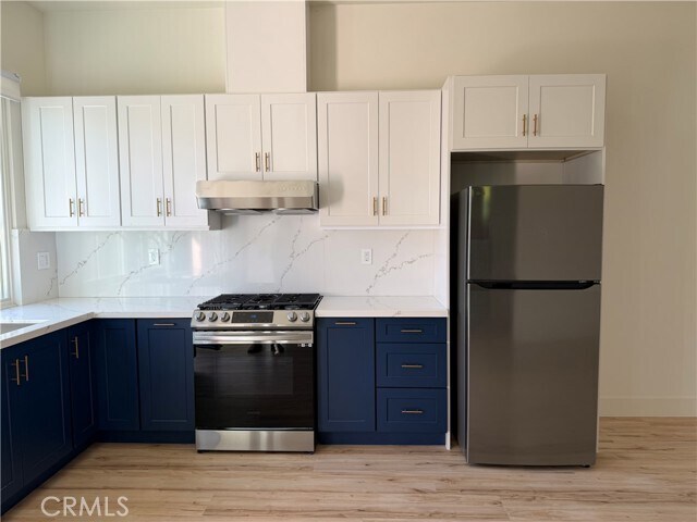 Building Photo - 53 W Wistaria Ave