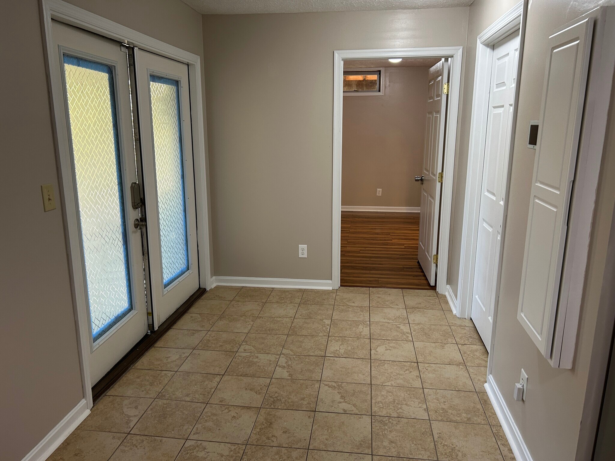 Building Photo - 22889 Kimberly Ct