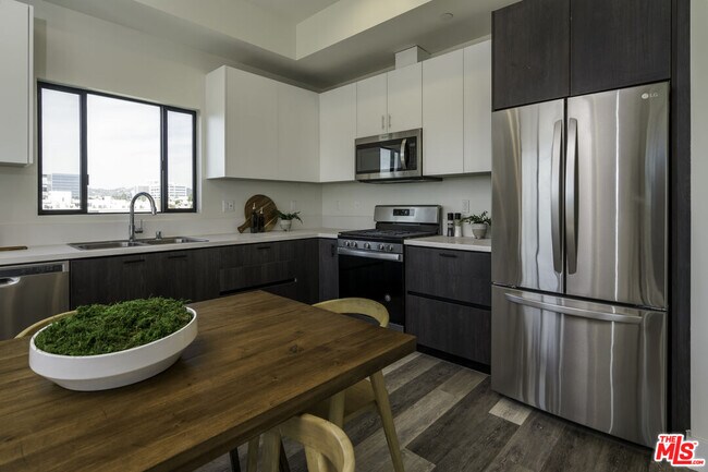 Building Photo - 2465 Purdue Ave