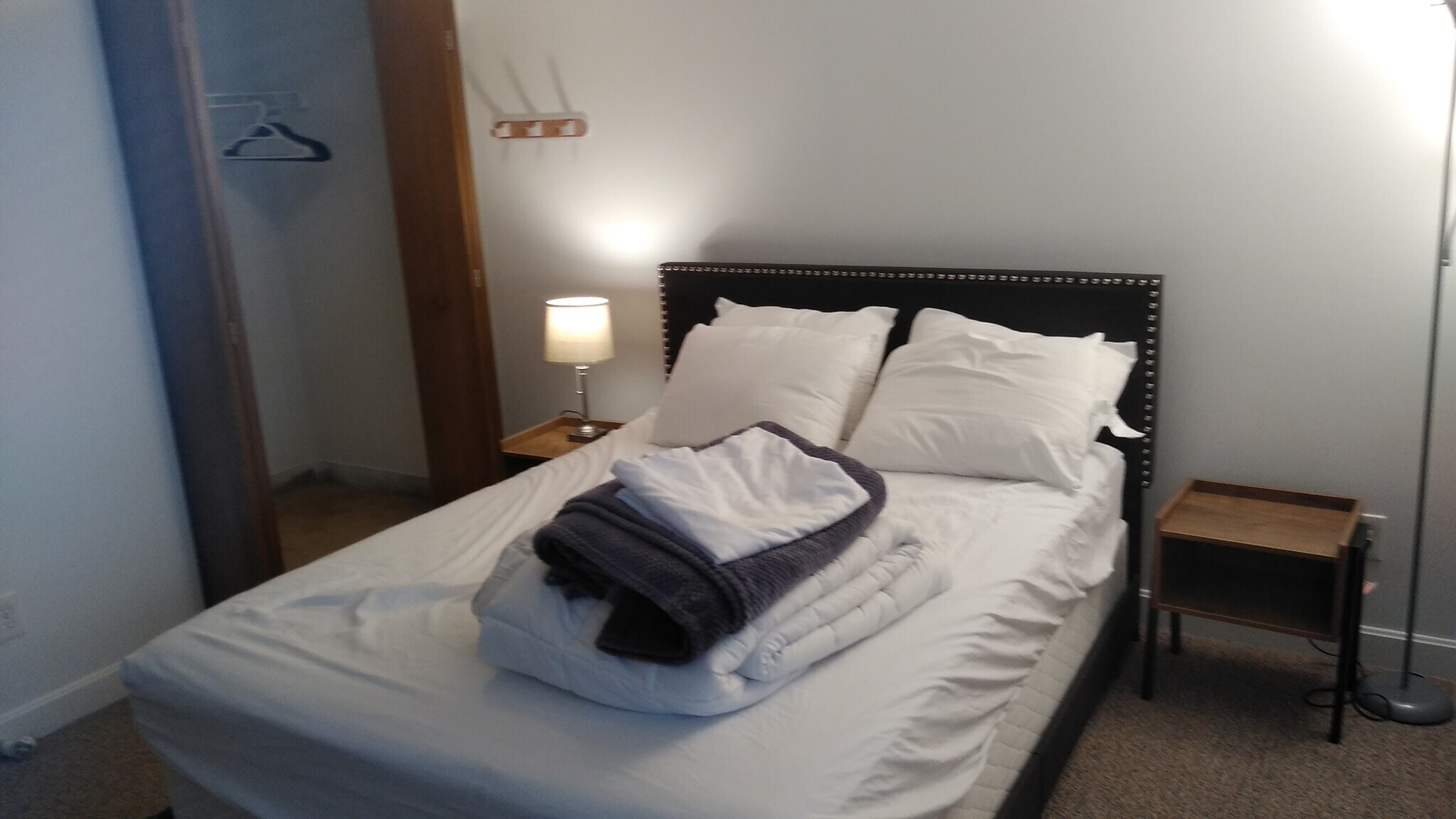 Building Photo - 4 Pine Brook Ln