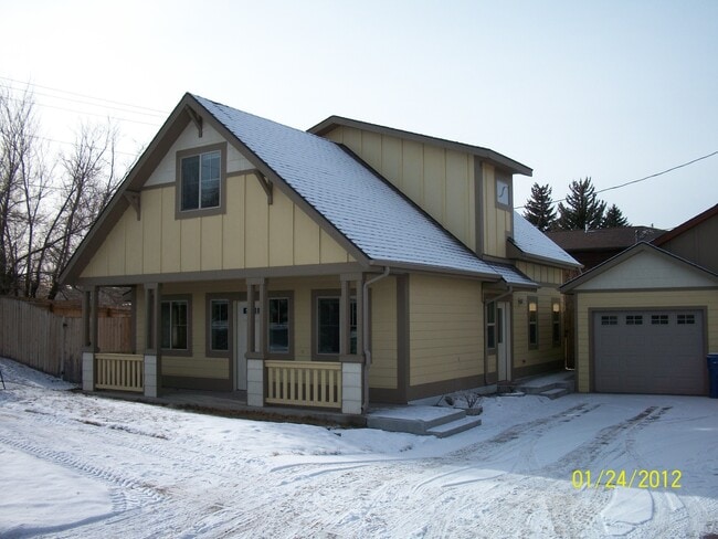 Building Photo - 611 N 15th Ave