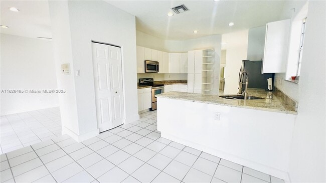 Building Photo - 14730 SW 132nd Ct