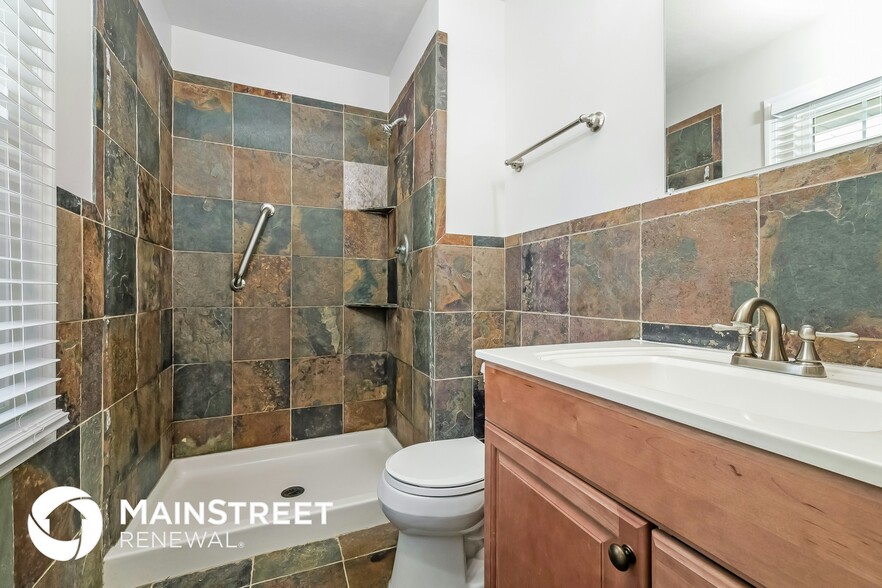 Building Photo - 12005 E 57 Terrace