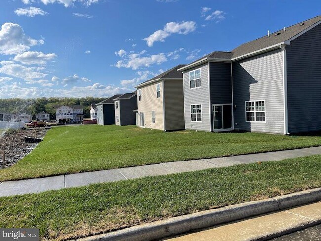 Building Photo - 110 Gossard Wy