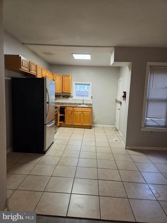 Building Photo - 3446 Keim St