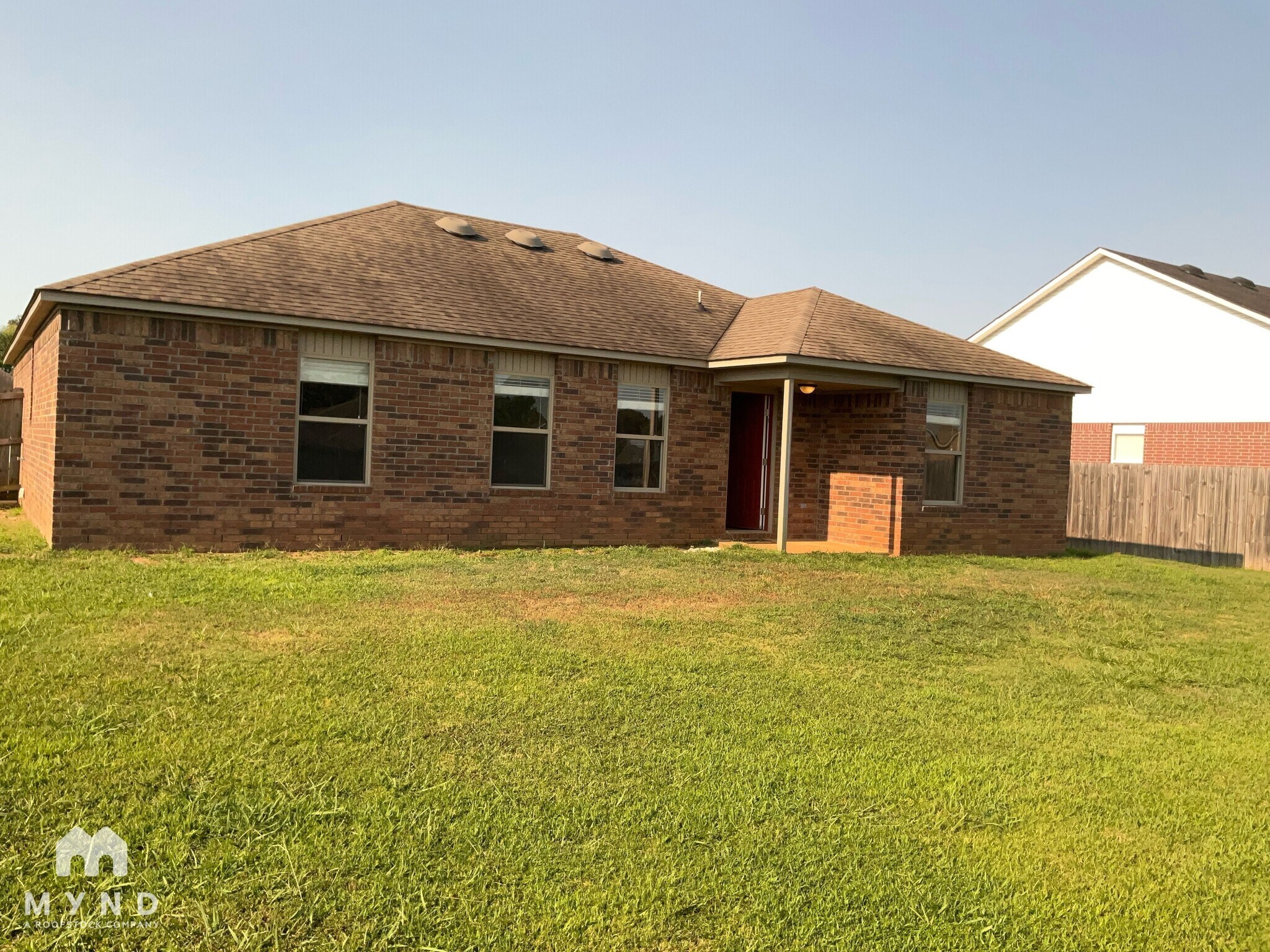 Building Photo - 156 Harvick Cir