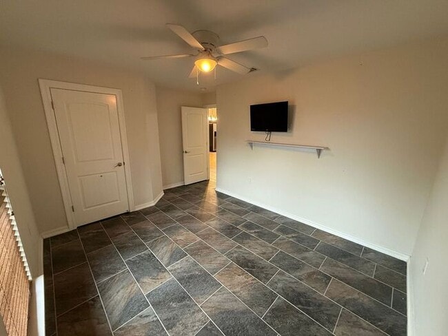 Building Photo - Milton - Tidal Bay - 4 bedroom, 2 bathroom