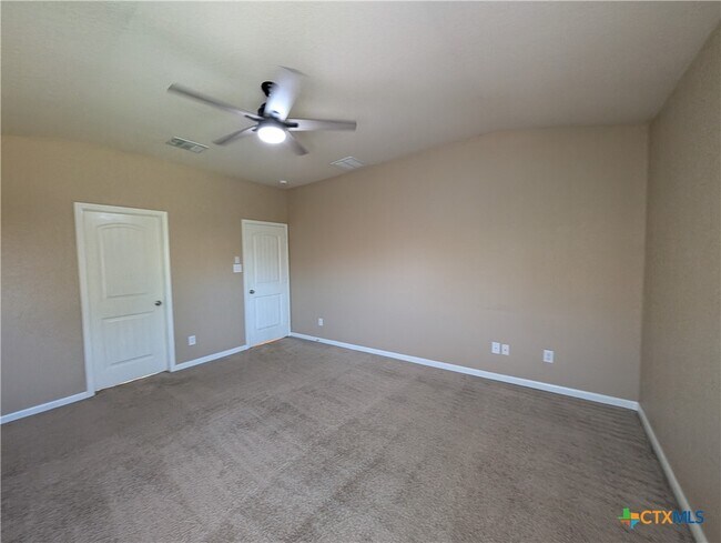 Building Photo - 1337 Lauren St