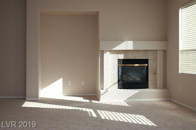 Building Photo - Southwest Area, Gated. 2 Story 3bd,2.5ba,2...