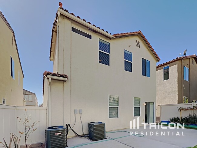 Building Photo - 8424 Quarentina Ave