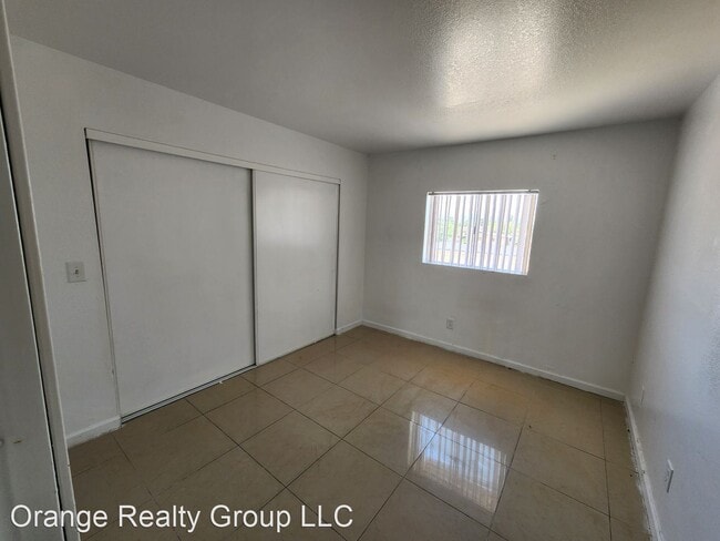 Building Photo - 2 br, 1 bath House - 1656 Stevens St. Unit 4
