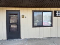 Building Photo - 1360 Melanie Dr