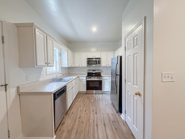 Building Photo - 2468 Spring St NW