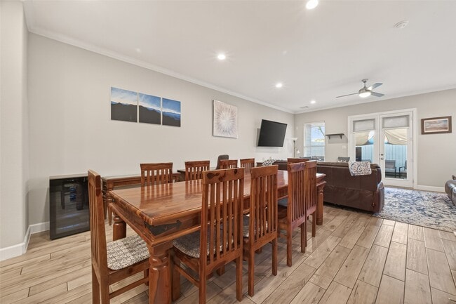 Building Photo - 1914 Shearn St