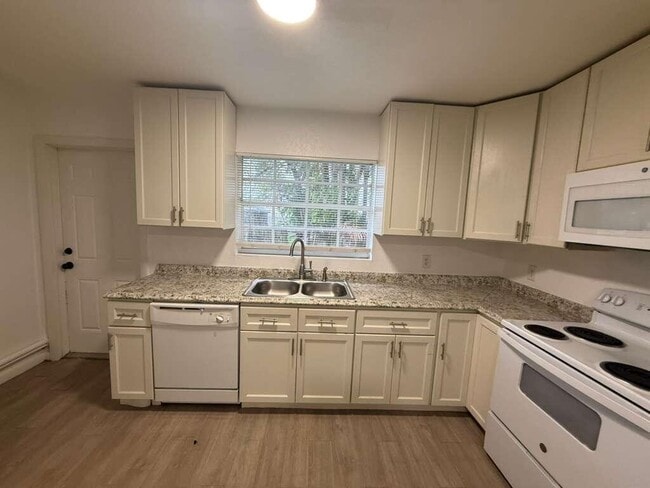 Building Photo - 50070 Us Hwy