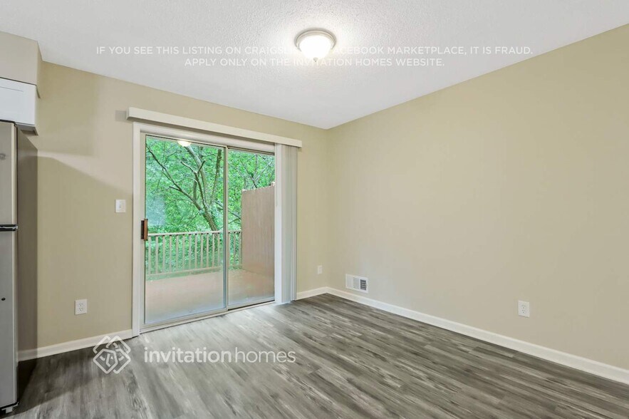 Building Photo - 2461 Northbrook Rd
