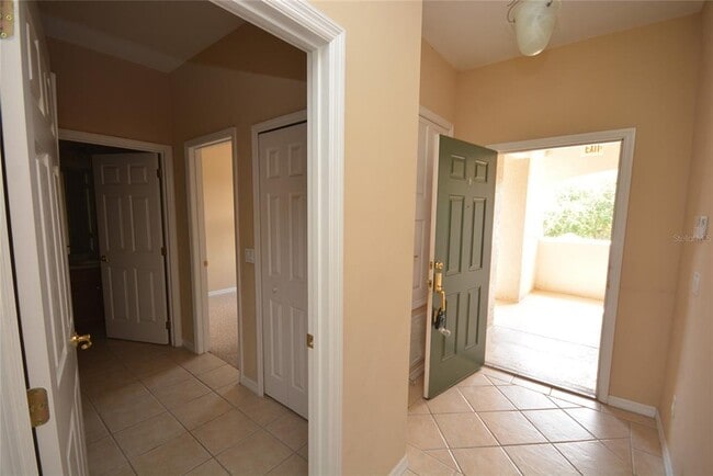 Building Photo - 9441 Myrtle Creek Ln