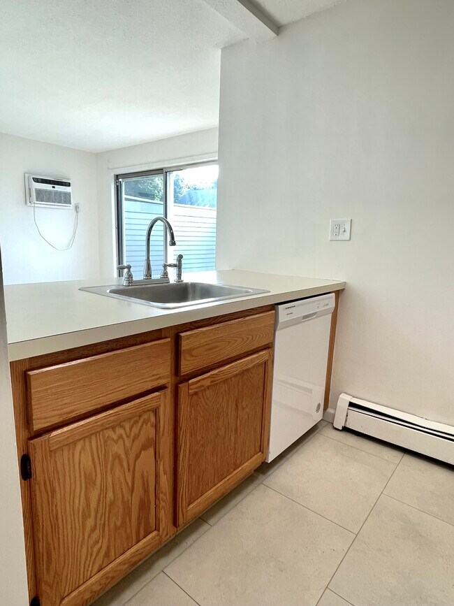 Building Photo - 20 Sundance Dr