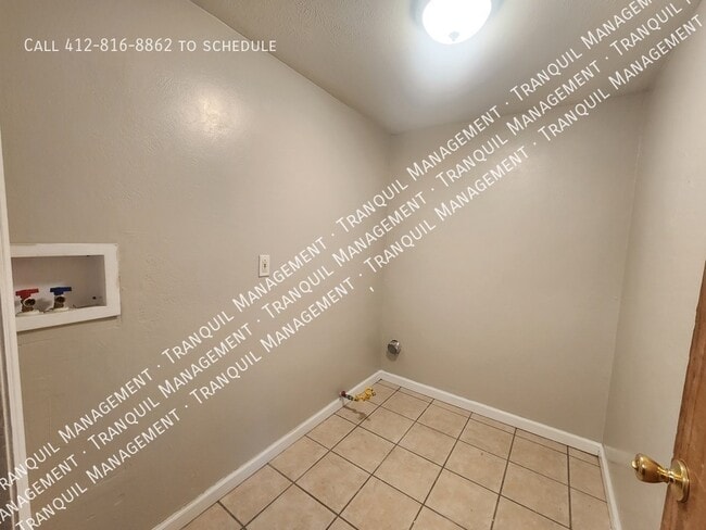 Building Photo - 542 Reed St