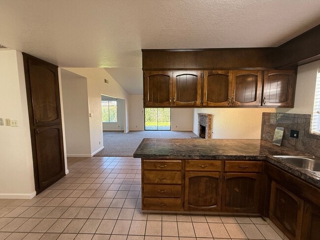 Building Photo - Single story home located in the Stonewood neighborhood!