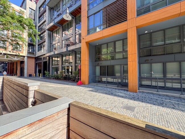 Building Photo - 1500 Harry Thomas Way NE