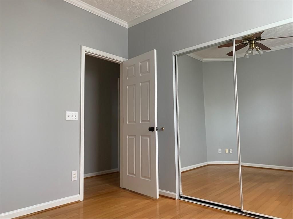 Building Photo - 320 Harmony Ct