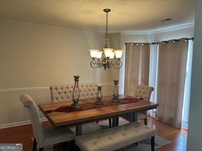 Building Photo - 4961 Brownwood Dr