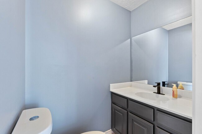 Building Photo - 11085 Jake Pearson Rd