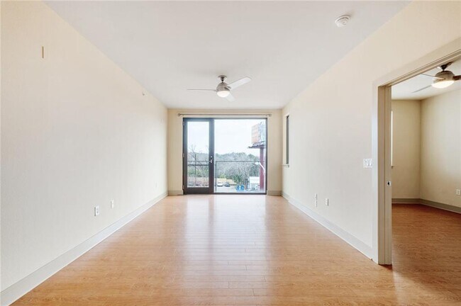Building Photo - 3016 Guadalupe St