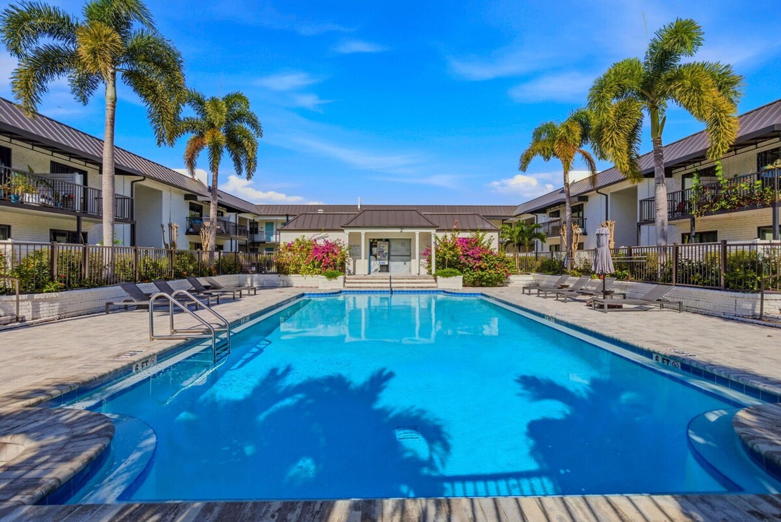 Building Photo - 3911 W Cleveland St