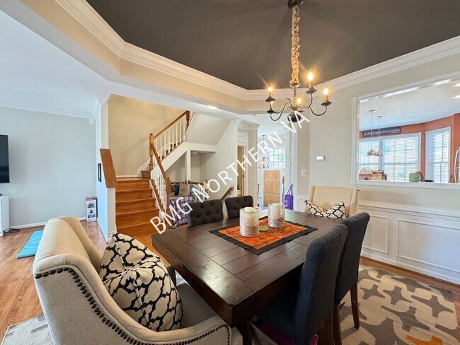 Building Photo - 46119 Geneva Terrace