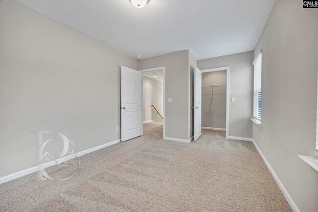 Building Photo - 122 Drummond Wy