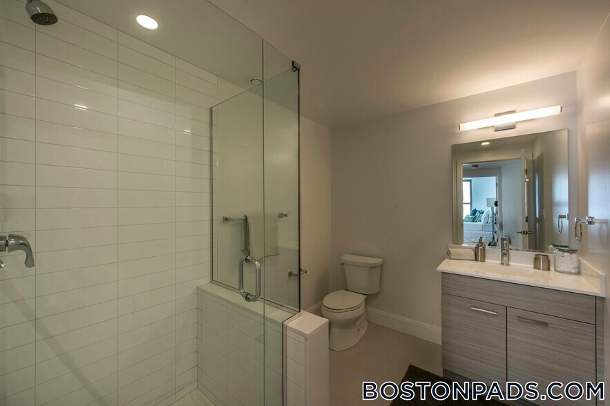 Building Photo - 40 Malvern St