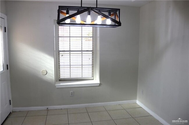 Building Photo - 11 West St