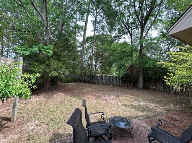 Building Photo - 5 Southwell Ct