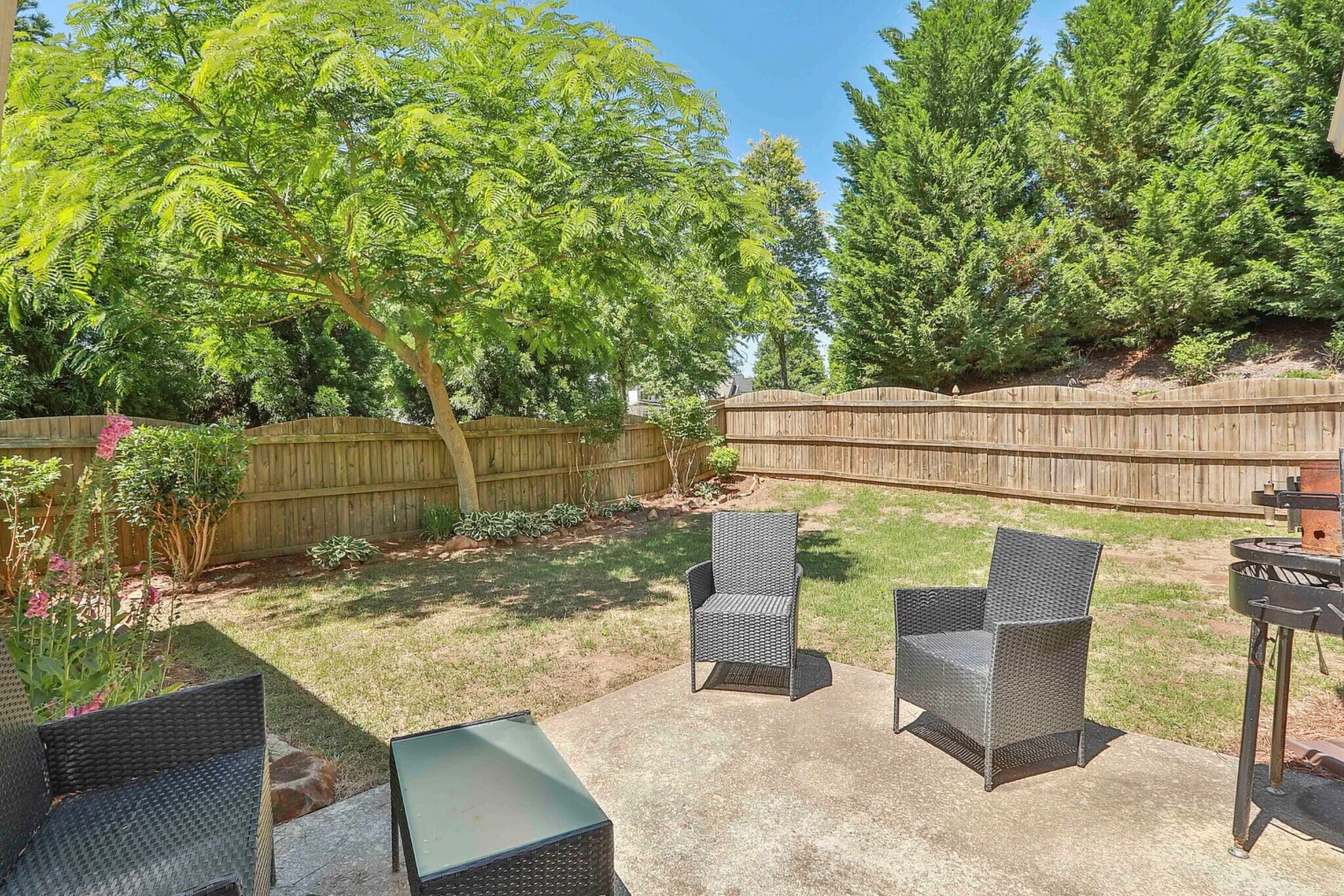 Building Photo - 195 Hunterian Pl