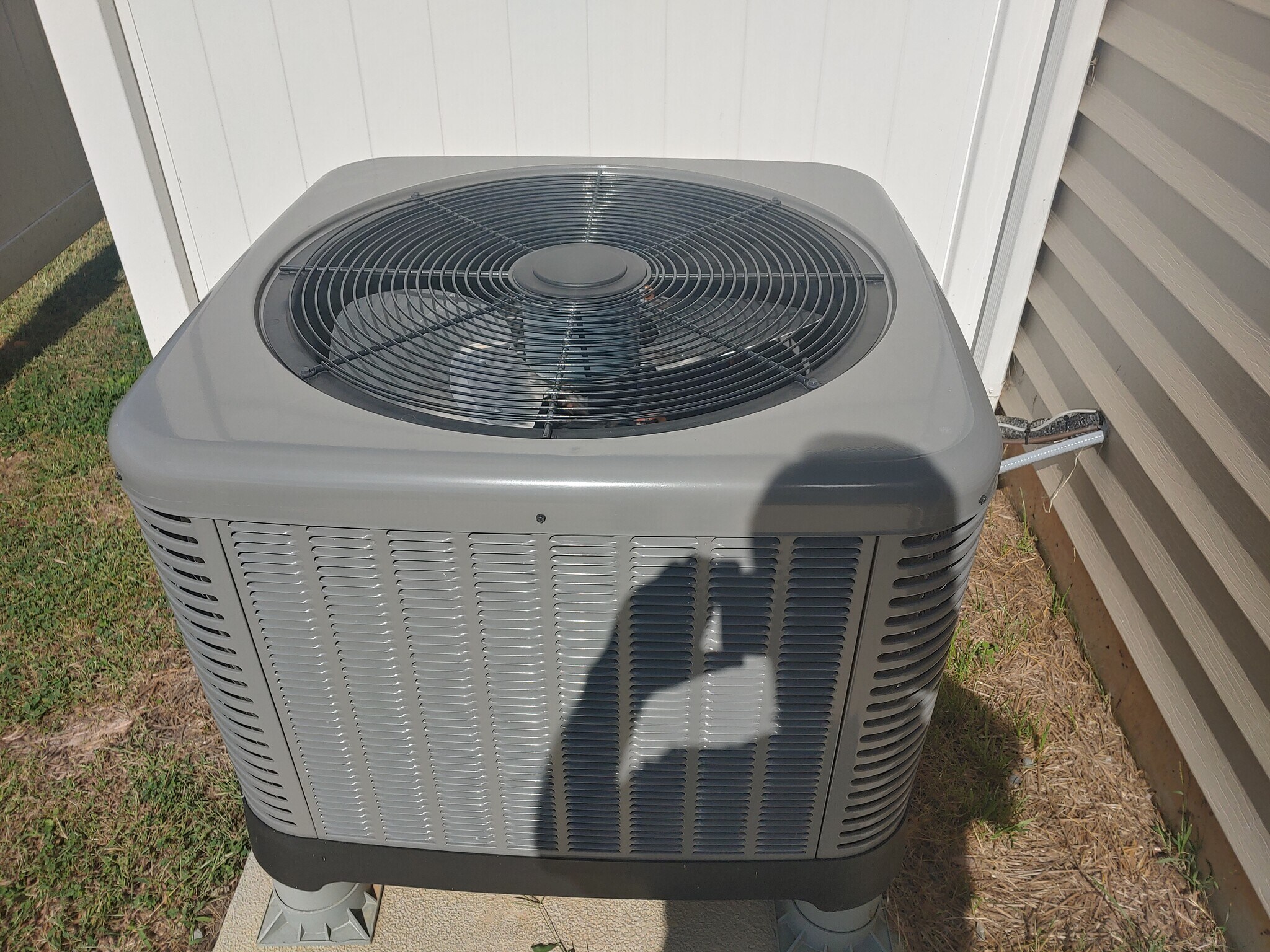 Heat Pump - 6138 Warren Newcomb Dr