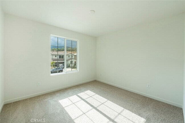 Building Photo - 2290 Yuzu St