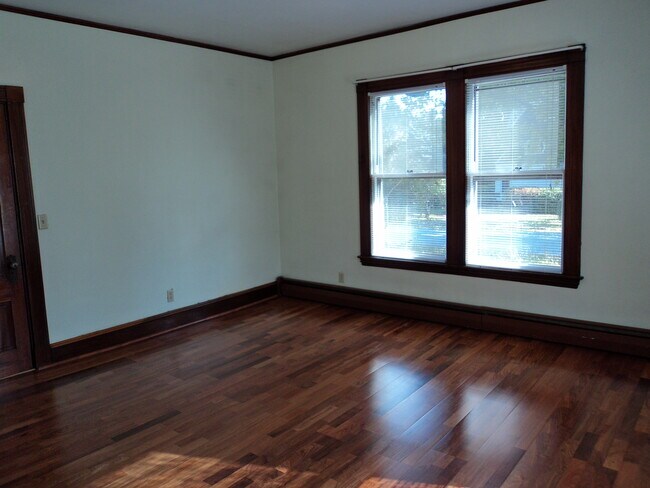 Master Bedroom - 15 Winchester St