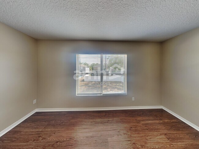 Building Photo - 15312 Starleigh Rd