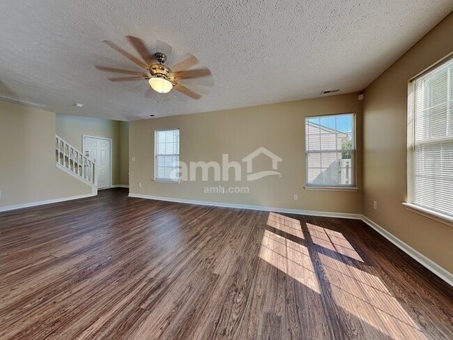 Building Photo - 1925 Tourmaline Dr