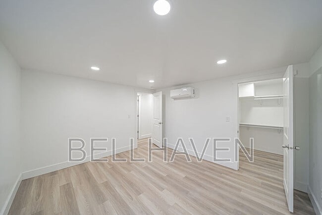 Building Photo - 1121 S 4th Ave