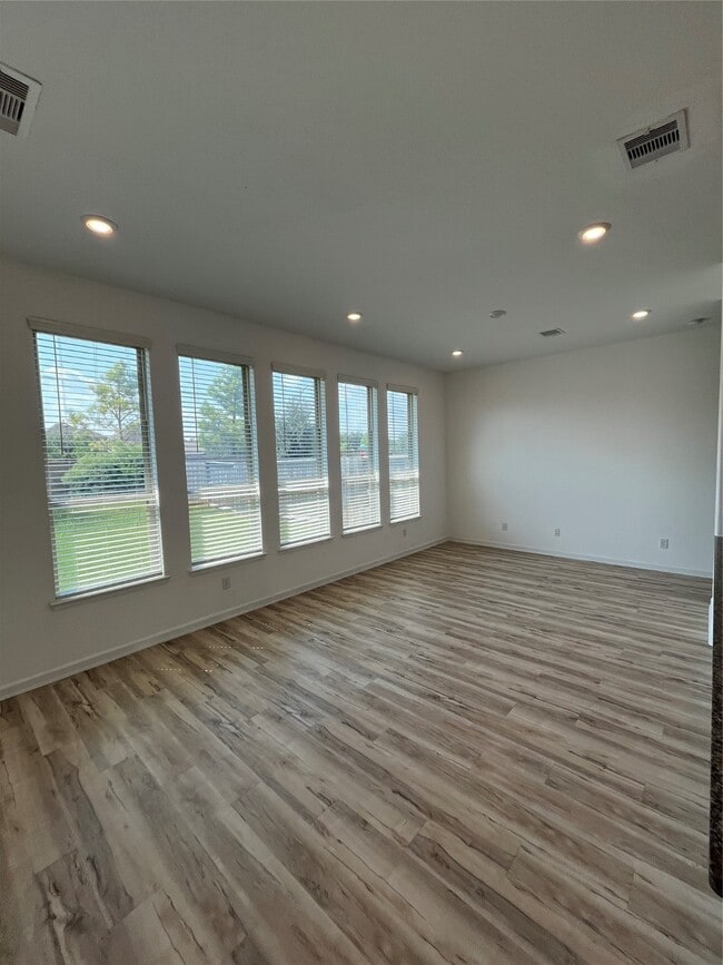 Building Photo - 10646 Cabot Trl