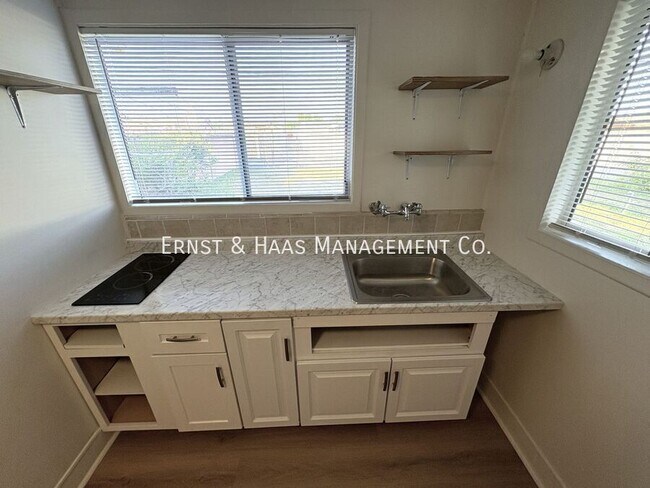 Building Photo - 15334 Orizaba Ave